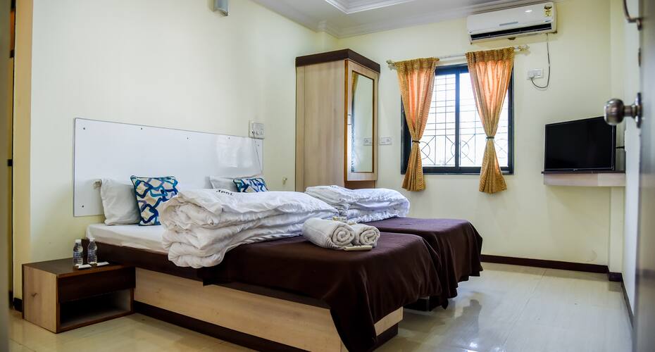 Hotel Jeet Paradise, Phaltan 3